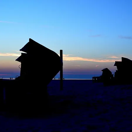 100 Qm Solgard Mit Balkon Ueber Den Daechern Toennings, Nahe St Peter Ording Und Der Nordsee Appartamento *